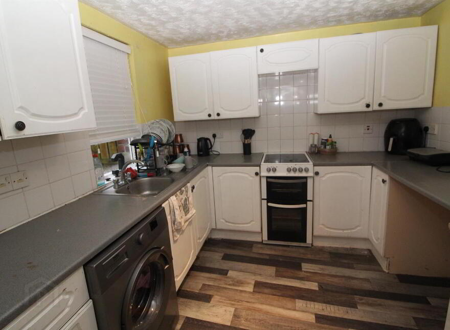 3 Railway Cottages, Off Upper Station Road, Greenisland, Carrickfergus, BT38 8RB