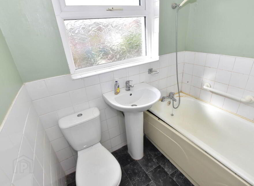 27 Park Crescent, Millisle, Newtownards, BT22 2EL