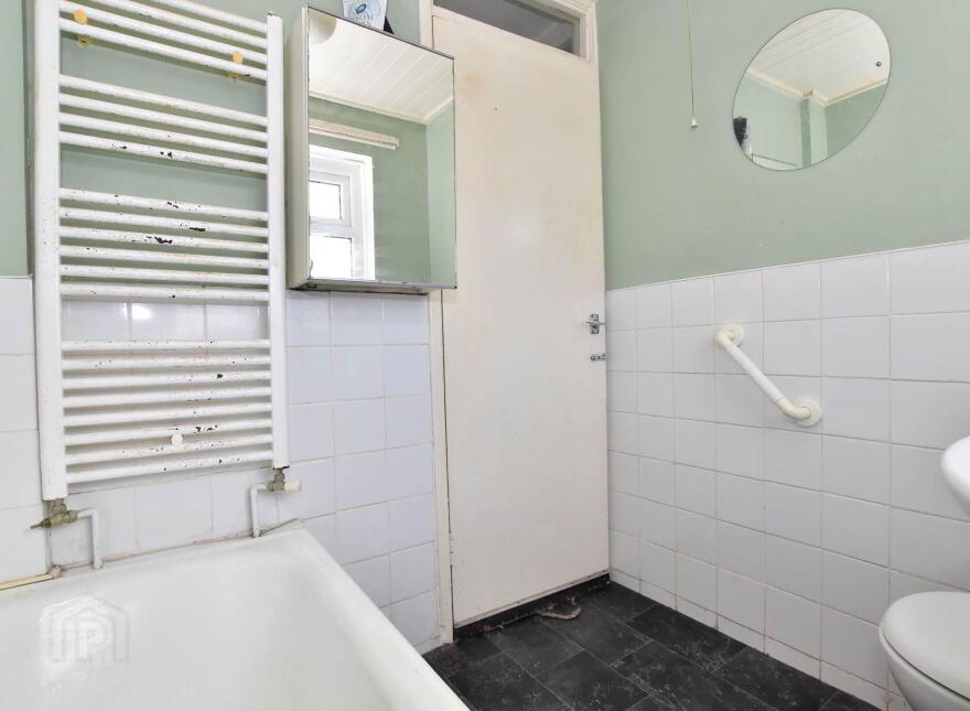 27 Park Crescent, Millisle, Newtownards, BT22 2EL
