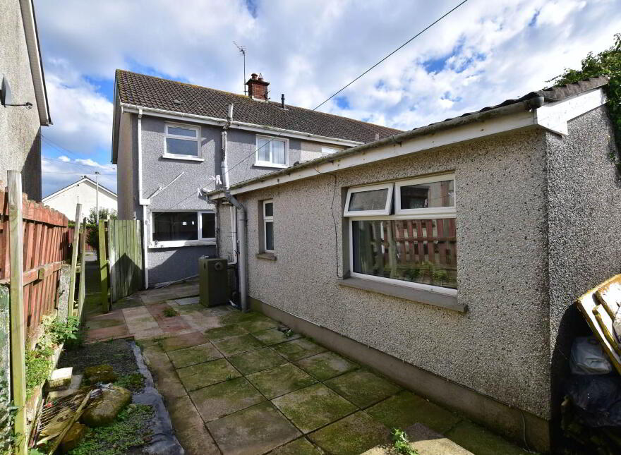 27 Park Crescent, Millisle, Newtownards, BT22 2EL