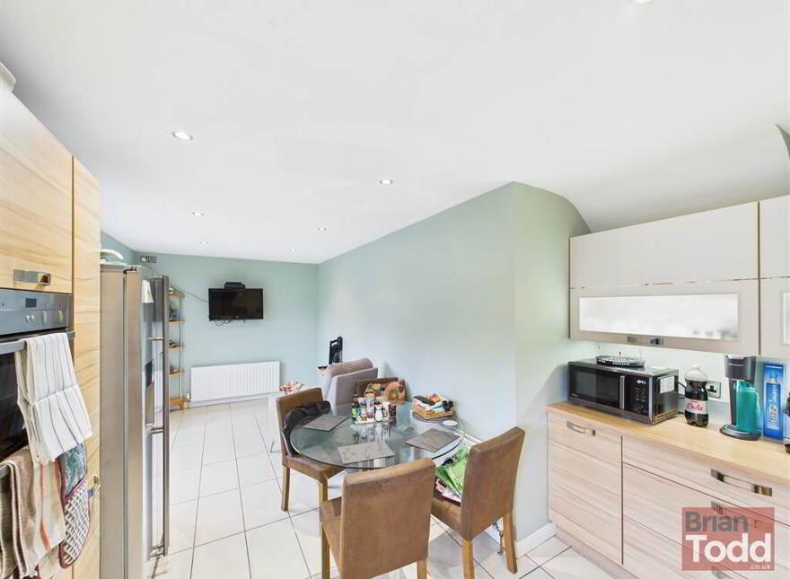 Walnut Avenue, Larne, BT40 2WA