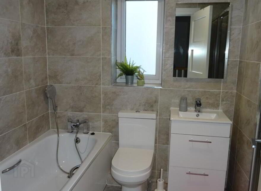 24 The Grange, Lurganbouy, Donegal Town, F94VYH4