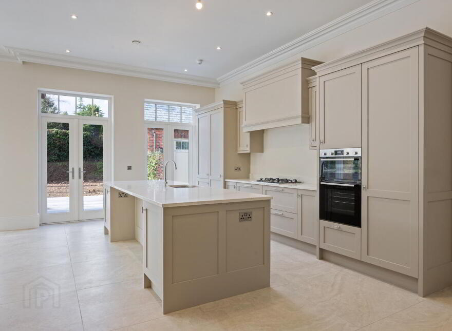 14 Craigavad Park, Craigavad, Holywood, BT18 0GH