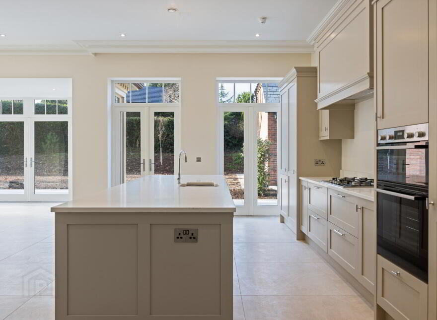 14 Craigavad Park, Craigavad, Holywood, BT18 0GH