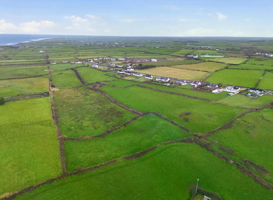 Carrowhubbuck, Enniscrone