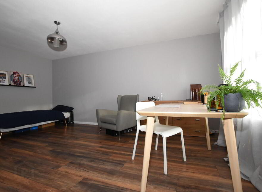 14 Lilburn Hall, Lurgan;, Dollingstown, BT66 7TL