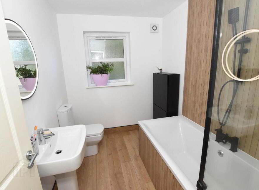 14 Lilburn Hall, Lurgan;, Dollingstown, BT66 7TL