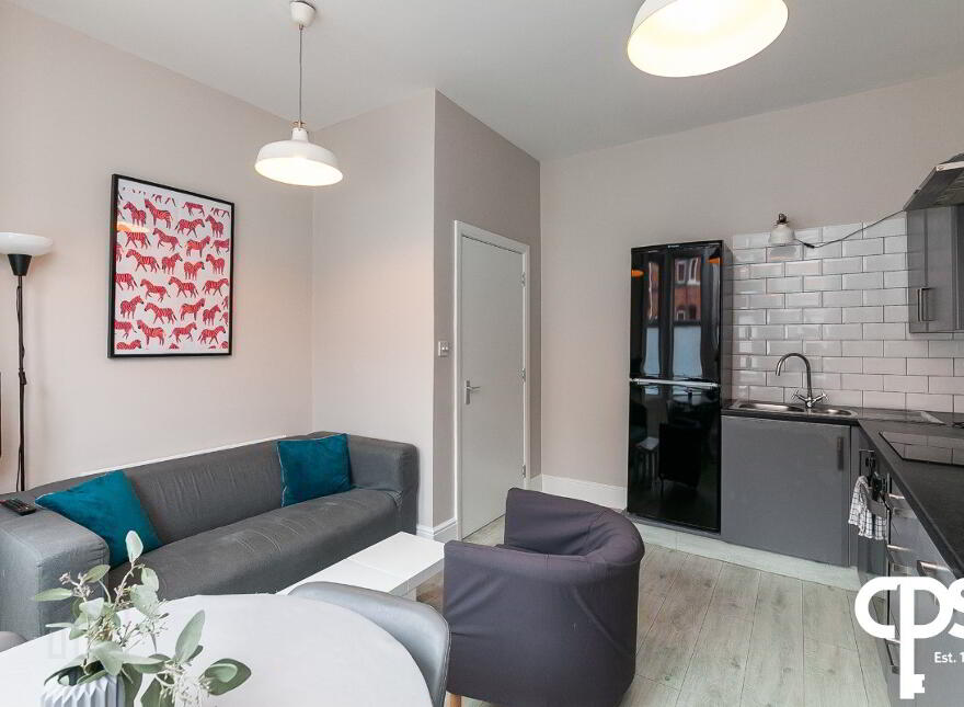 28 Wellesley Avenue, Belfast, BT9 6DG
