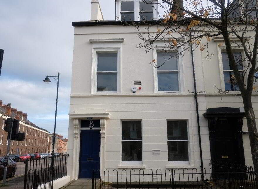 42 University Road, Belfast, BT7 1NJ