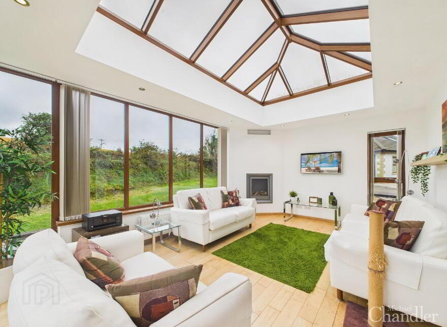 16 Oakwood Heights, Carryduff, Belfast, BT8 8SP