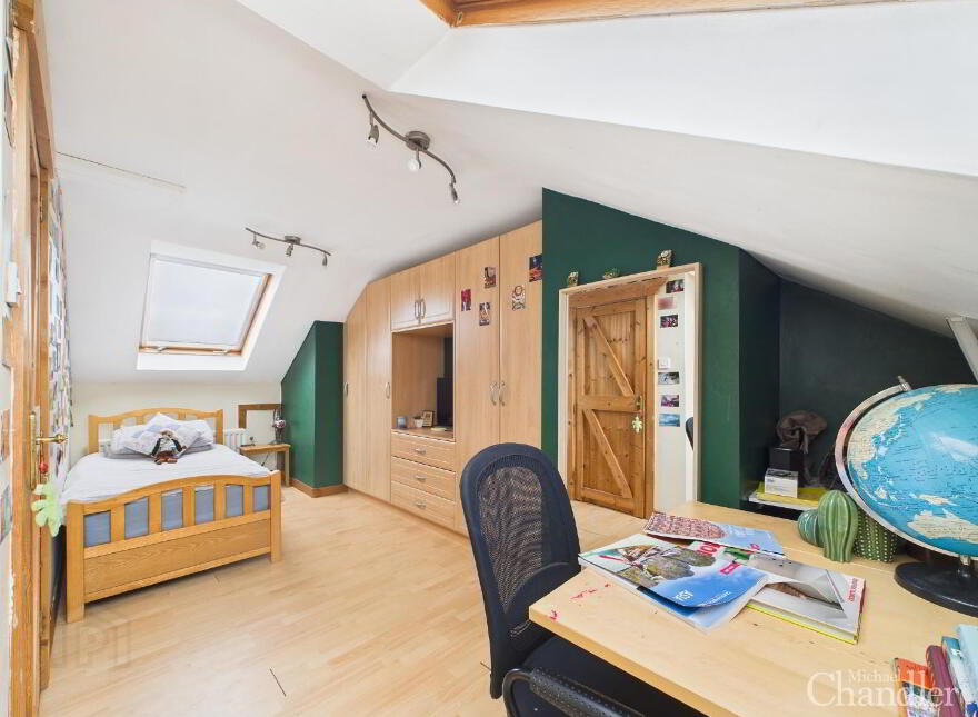 16 Oakwood Heights, Carryduff, Belfast, BT8 8SP