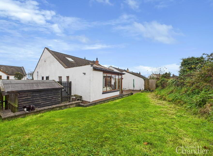 16 Oakwood Heights, Carryduff, Belfast, BT8 8SP
