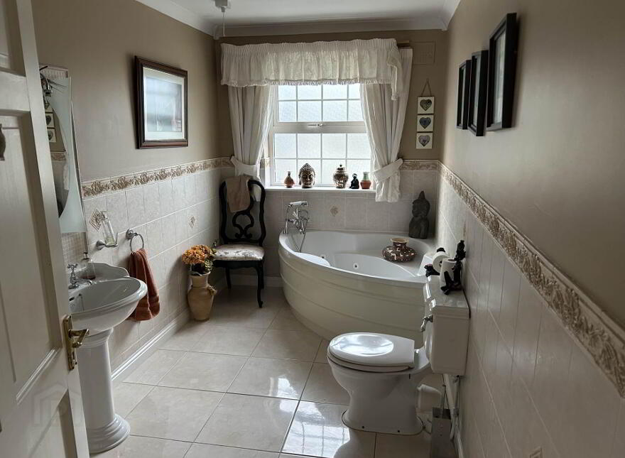 Birr Road, Dromakeenan, Roscrea, E53HK88