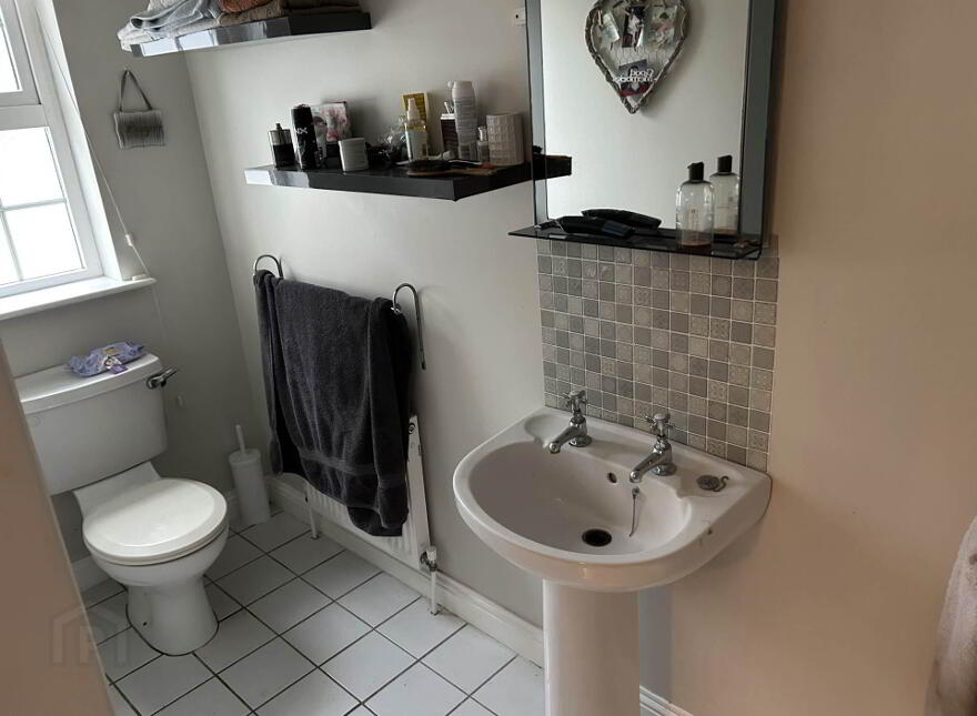 Birr Road, Dromakeenan, Roscrea, E53HK88