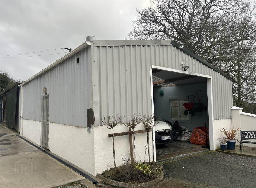 Birr Road, Dromakeenan, Roscrea, E53HK88