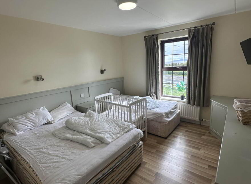 The Point Inn, Quigley`s Point, F93DK84