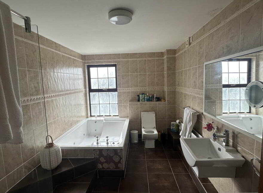 The Point Inn, Quigley`s Point, F93DK84