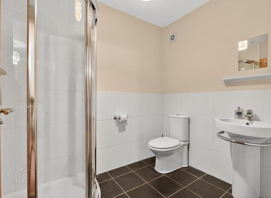 Bellisle House, 15 Isle Road, Macosquin, Coleraine, BT51 4JH