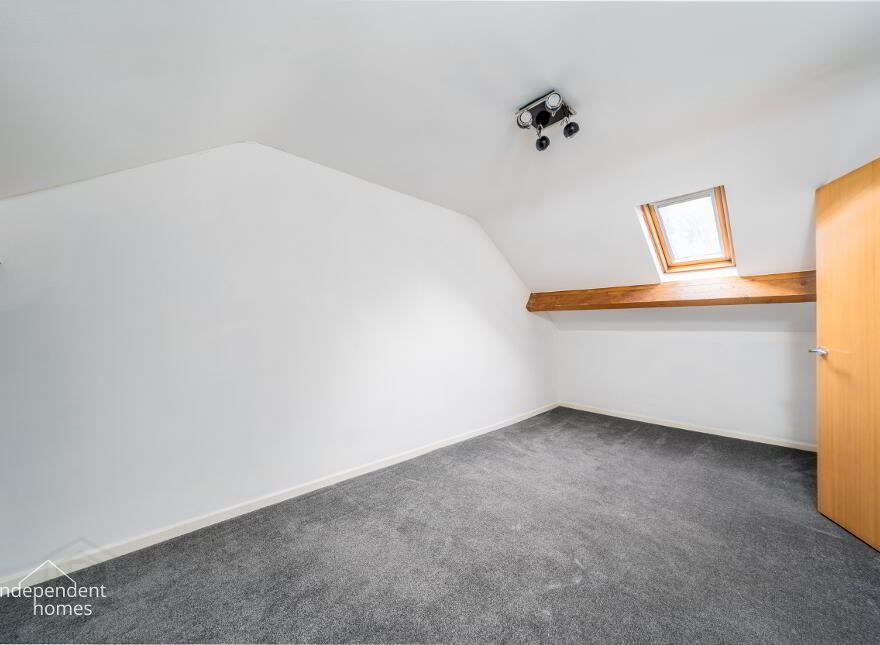 6 Inverbeg Court, Larne, BT40 3DF