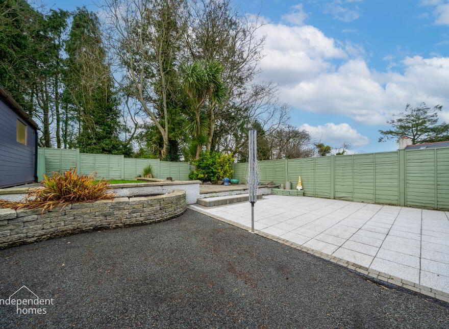 6 Inverbeg Court, Larne, BT40 3DF
