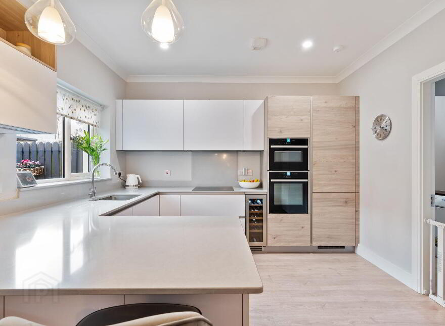 30 The Lawn, Janeville, Carrigaline, P43H953