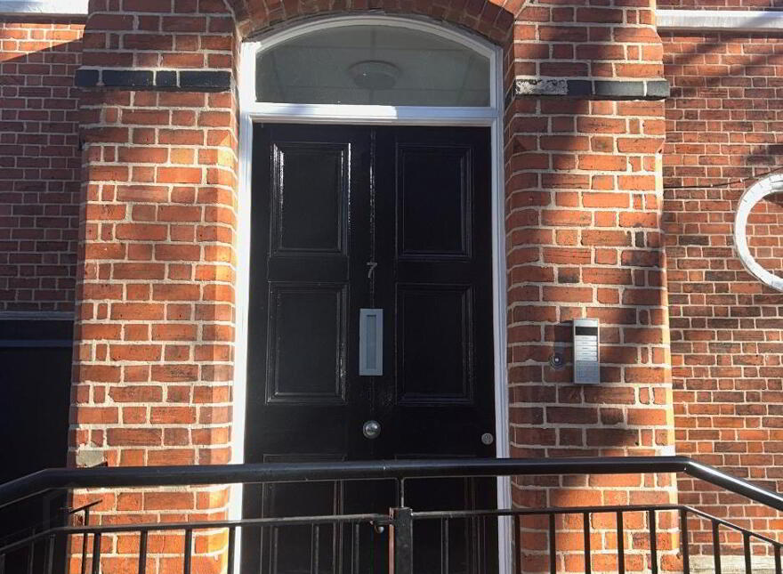 Unit 2, 7 Elmwood Avenue, Lisburn Road, Belfast, BT9 6AZ