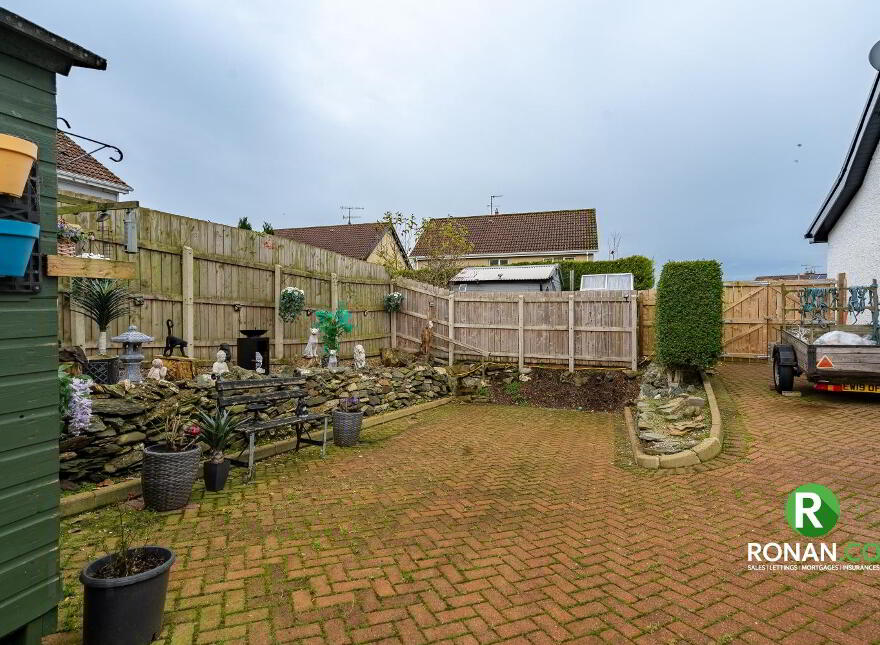 19 Tulacorr Drive, Strabane, BT82 8LQ