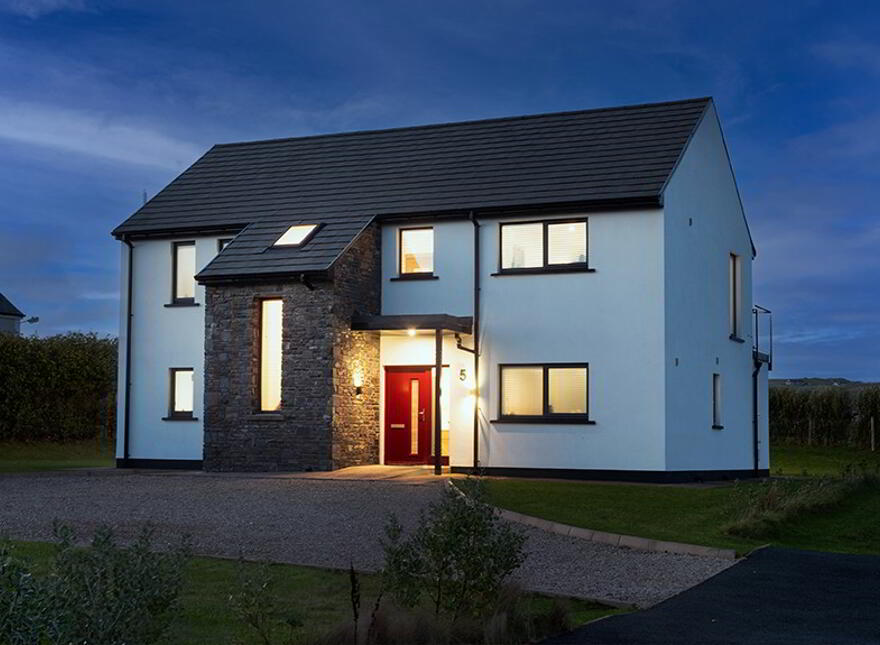 Corram Binne, 5 Hornhead Rd, Dunfanaghy, F92TCY8