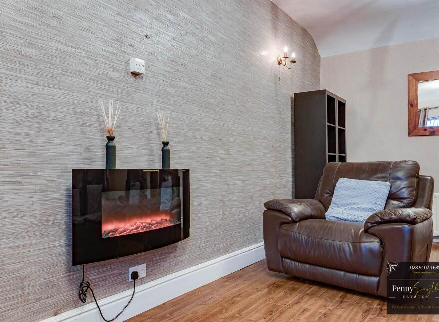 19a Clandeboye Road, Bangor, BT20 3LB