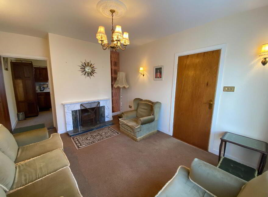 Main Street, Delvin, N91DF20