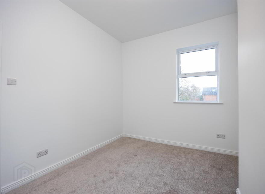 686 Ravenhill Road, Belfast, BT6 0BZ