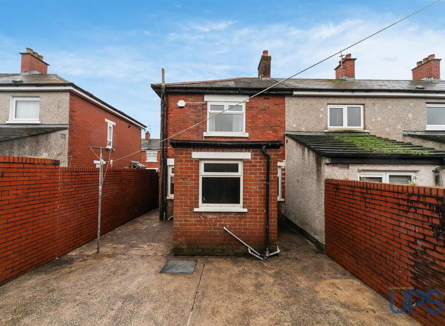 28 Whiterock Gardens, Belfast, BT12 7PS