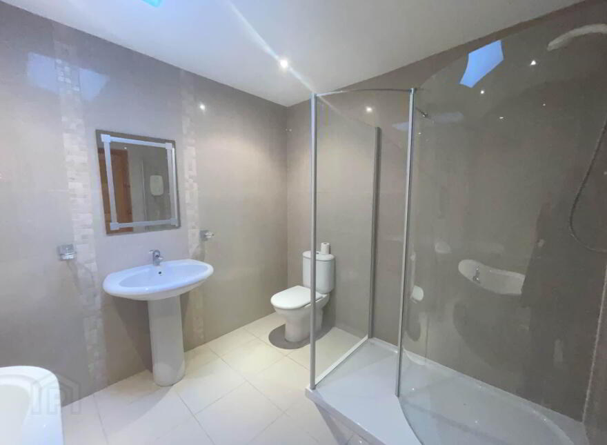 19 Duneira Park, Larne, BT40 1PF