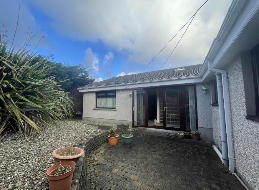 19 Duneira Park, Larne, BT40 1PF