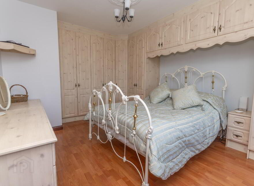 1 Ballyholland Road, Newry, BT34 2QL