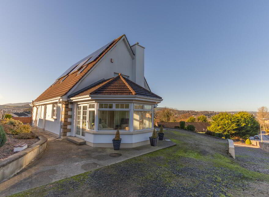 1 Ballyholland Road, Newry, BT34 2QL