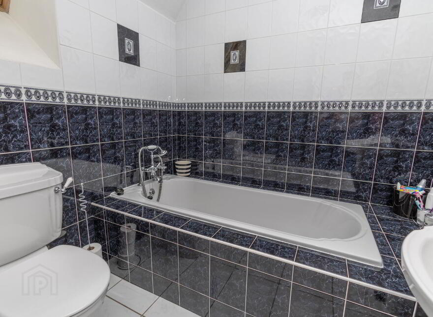 1 Ballyholland Road, Newry, BT34 2QL