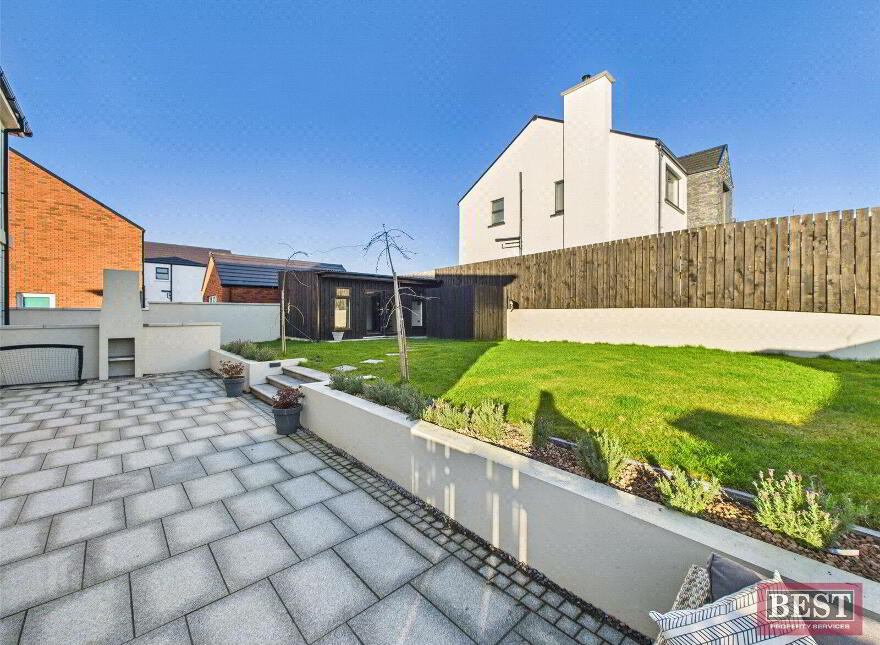 44 Seafields, Warrenpoint, Newry, BT34 3TG