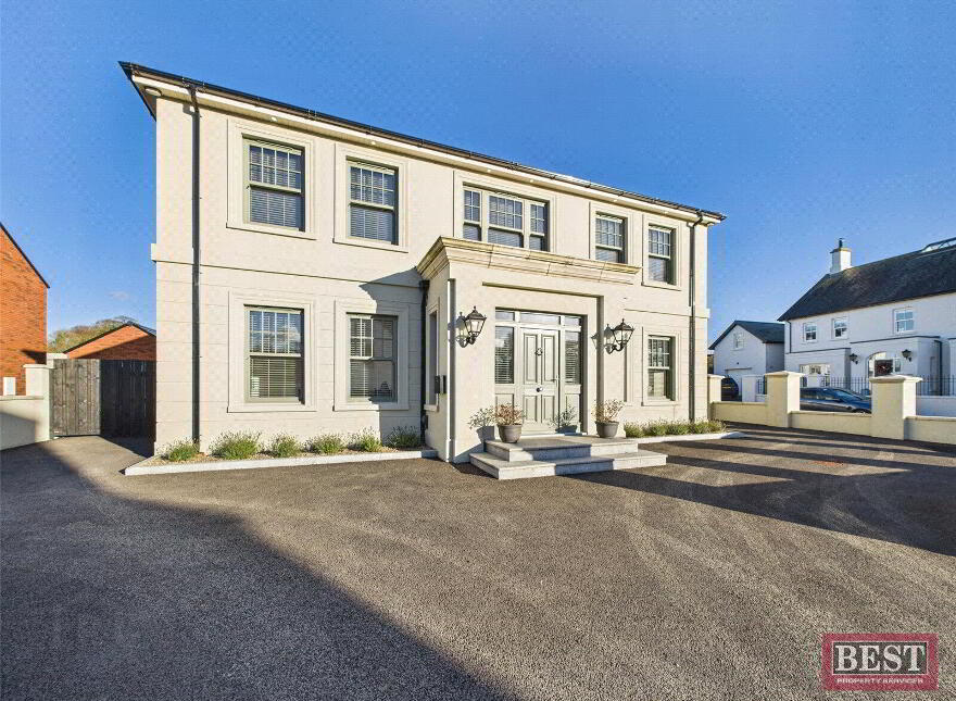 44 Seafields, Warrenpoint, Newry, BT34 3TG