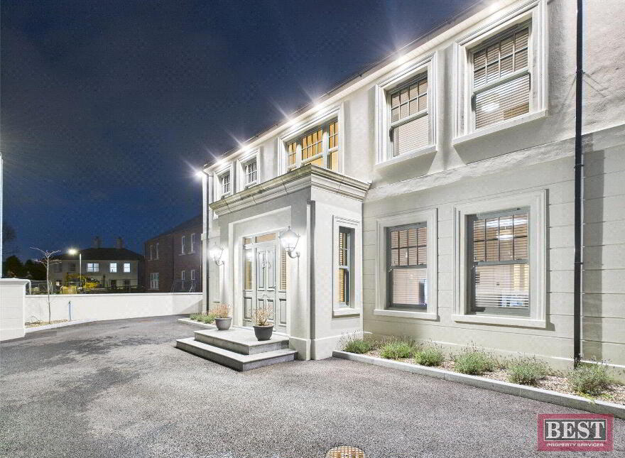 44 Seafields, Warrenpoint, Newry, BT34 3TG