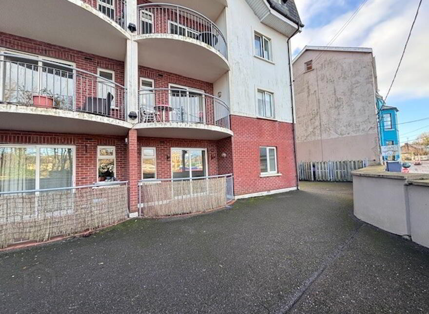 Apt 3, Pier Court, Castle Road, Blackrock, T12PN47