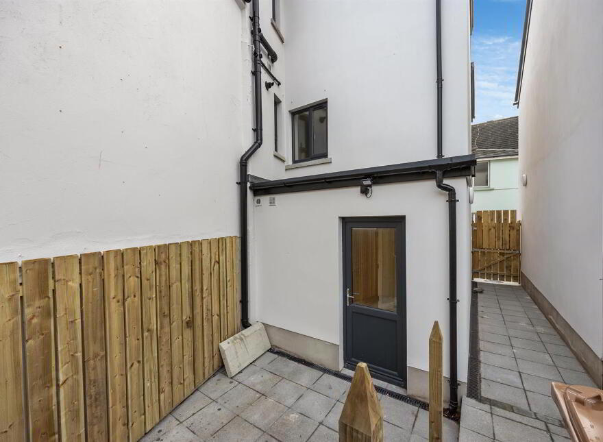 7 Parade, Donaghadee, BT21 0AE