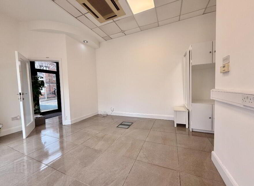 1, 136 Lisburn Road, Belfast, BT9 6AJ