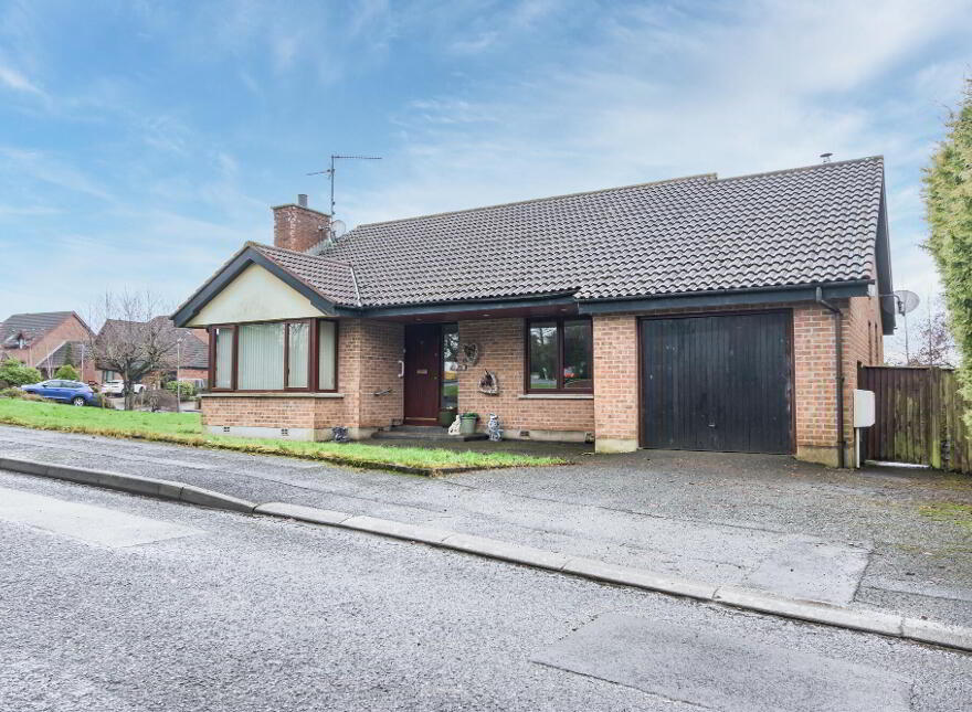10 Waringfield Mews, Moira, BT67 0FJ