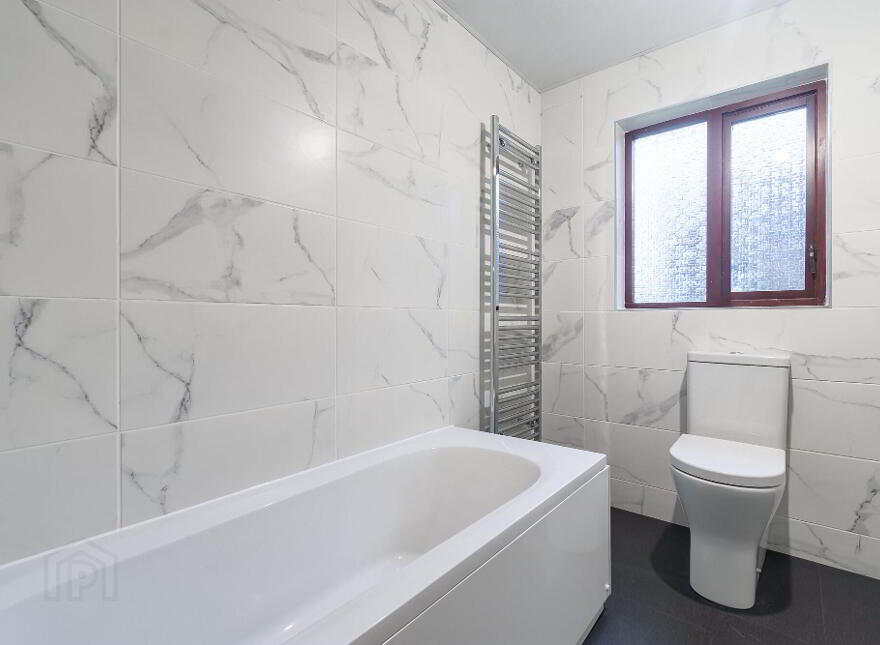 10 Waringfield Mews, Moira, BT67 0FJ