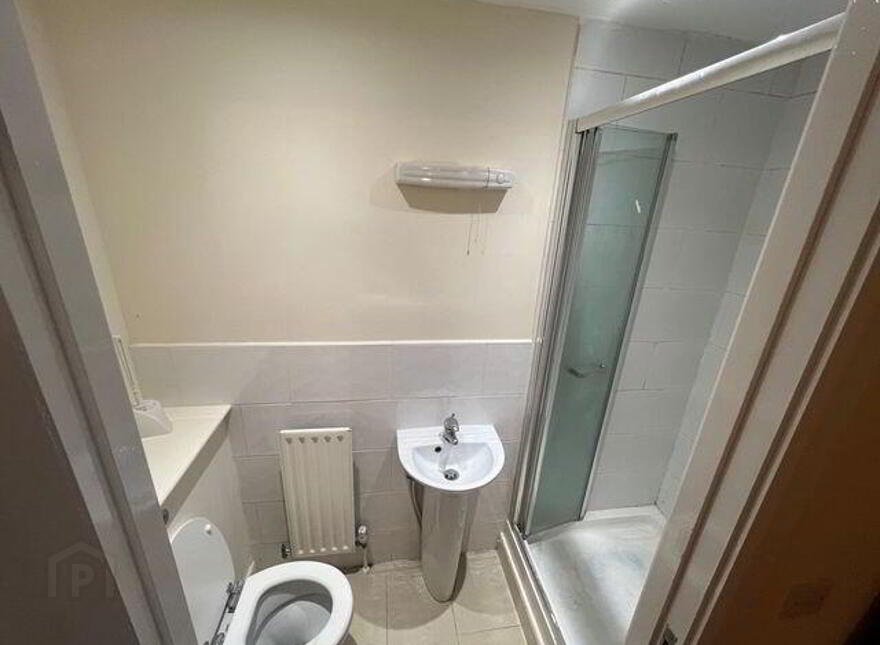 609 College Central, College Avenue, Belfast, BT1 6BD