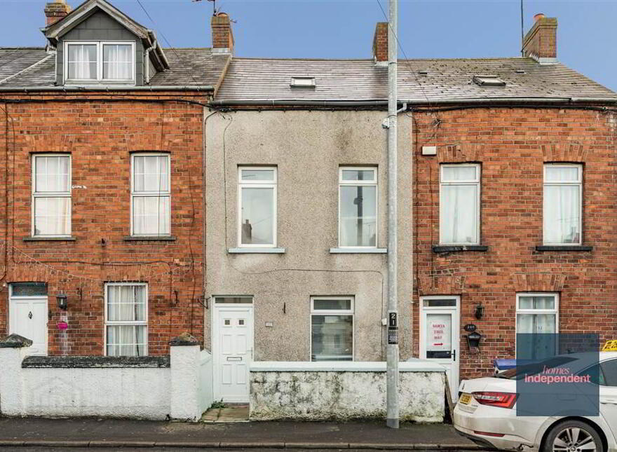 198 Queen Street, Ballymena, BT42 2BQ