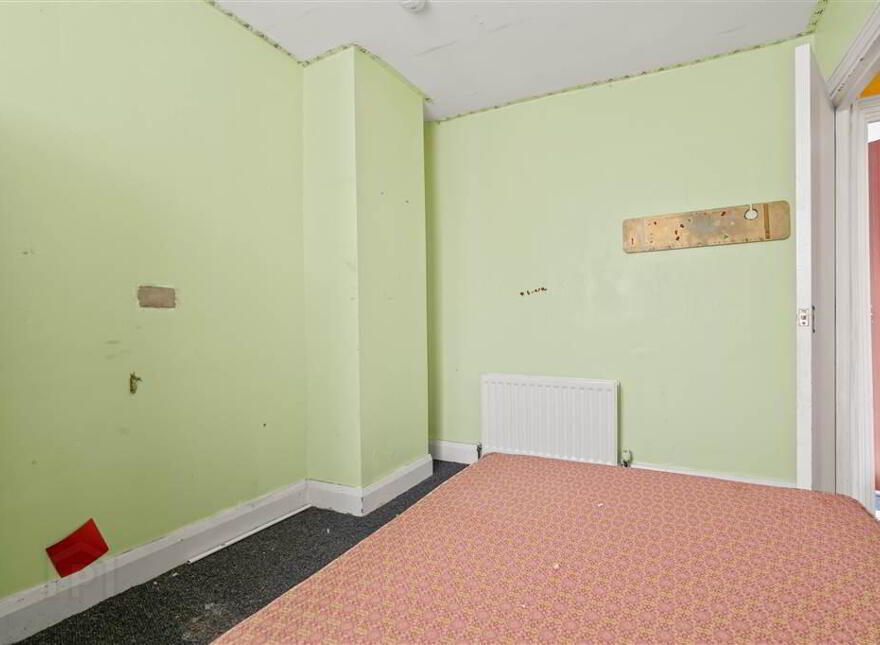 198 Queen Street, Ballymena, BT42 2BQ