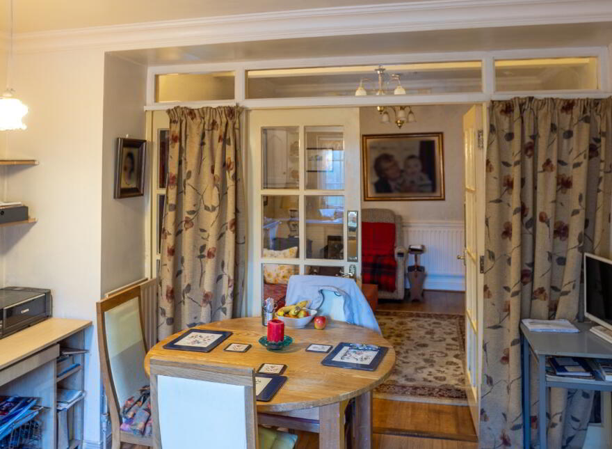 Marino, 40 Seaview, Warrenpoint, BT34 3NJ
