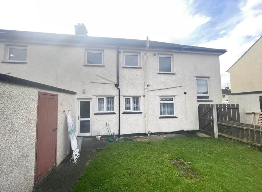 110 Ballycraigy Ring, Larne, BT40 2EX